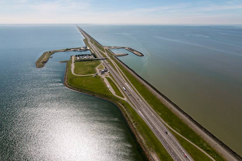 Afsluitdijk, voorpagina van Deltaprogramma 2015